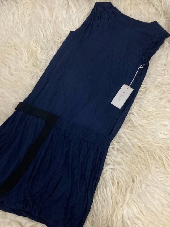 A.L.C. Dresses & Skirts - A.L.C. Bateau Neckline Knee-Length Dress 0068
